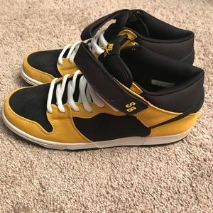 nike sb dunk mid wu tang